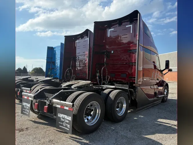 2026 VOLVO TRUCK VNL64TV04