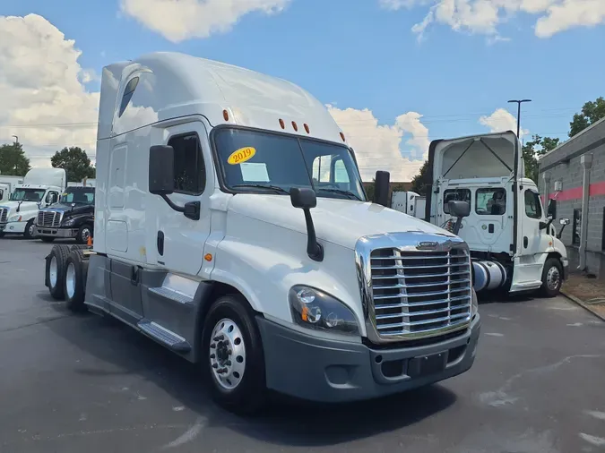 2019 FREIGHTLINER/MERCEDES CASCADIA 125