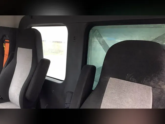 2019 Freightliner Cascadia 126