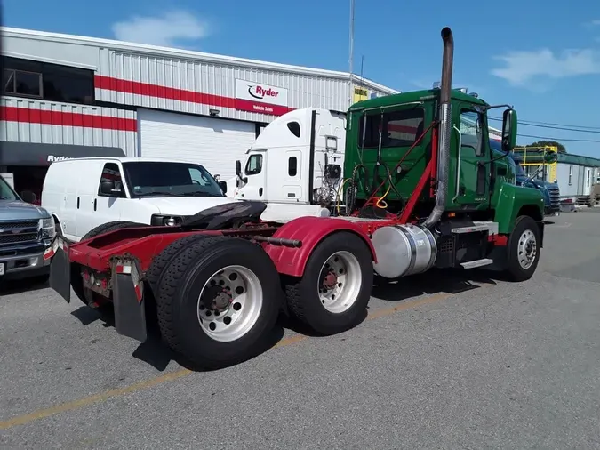 2018 MACK TRUCKS, INC. CHU613