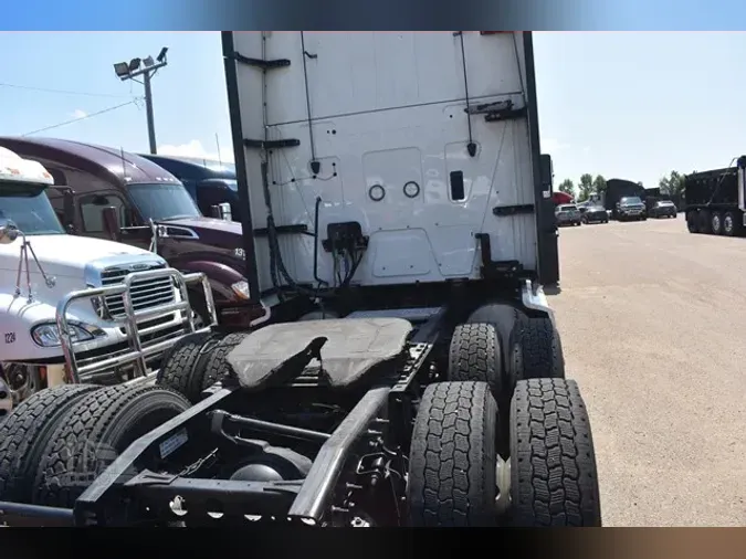 2019 INTERNATIONAL LT