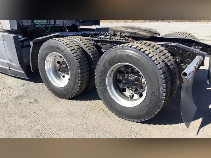 2022 Freightliner Cascadia 126