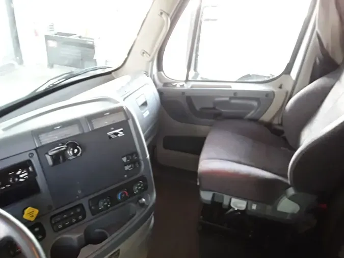 2020 FREIGHTLINER/MERCEDES CASCADIA 125