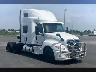 2023 INT LT625 6x4