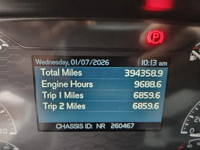 2020 VOLVO VNL64T300