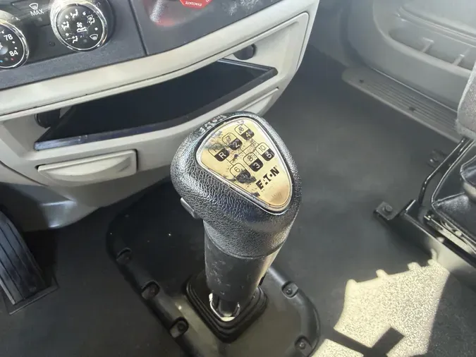 2022 Peterbilt 579