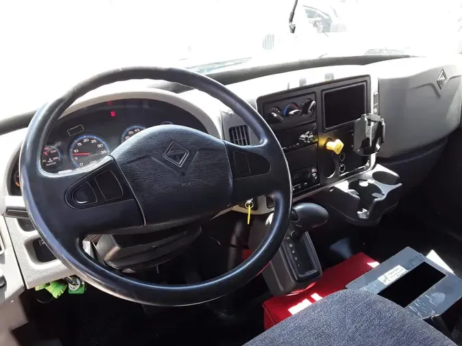 2019 NAVISTAR INTERNATIONAL 4300