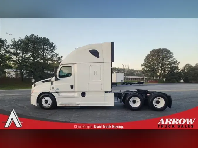 2020 FREIGHTLINER CA126