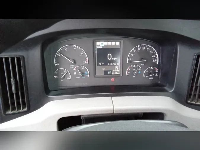 2020 Freightliner Cascadia 126