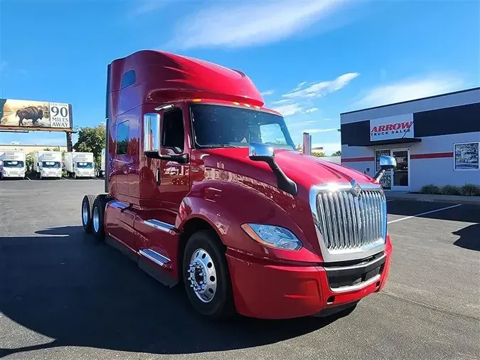 2022 INTERNATIONAL LT