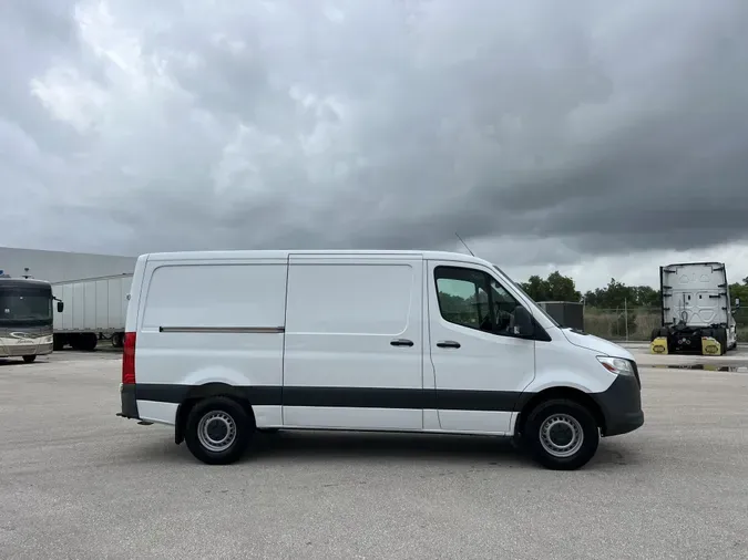 2022 Mercedes Benz Sprinter