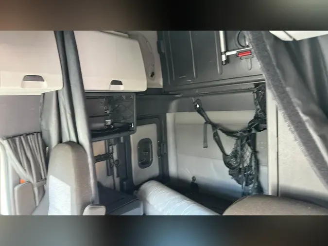 2022 Freightliner Cascadia 126b7e1bee26c9c53ed1215580a332f66f0