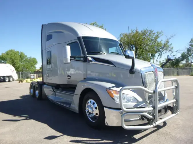 2023 Kenworth T680