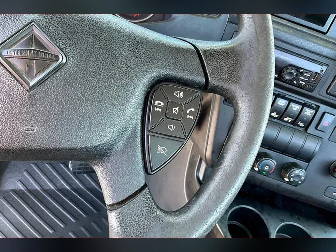 2019 INT LT625 6x4