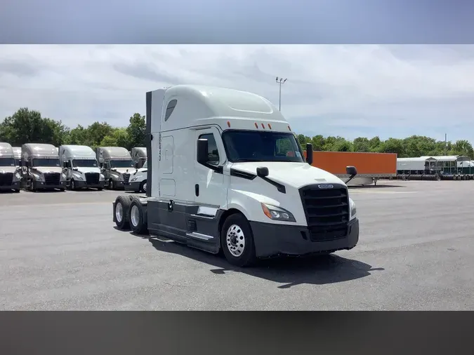 2022 Freightliner Cascadia 126b7e6630a35d031d71ecd13205c5fabb3