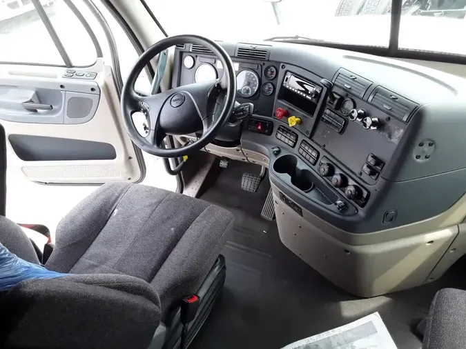 2018 FREIGHTLINER CASCADIA 125