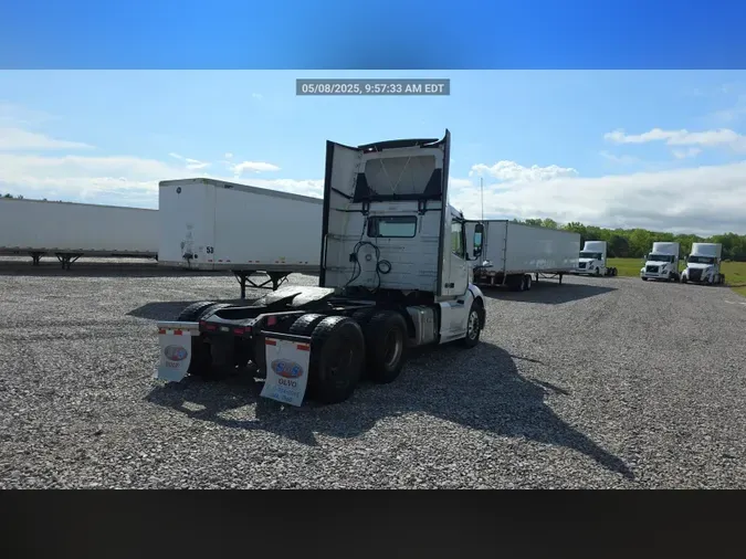 2018 Volvo VNL300