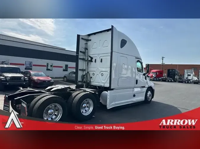 2020 FREIGHTLINER CA126