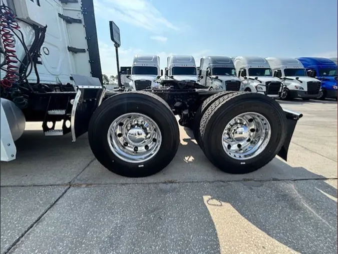 2020 Freightliner PT126SLP