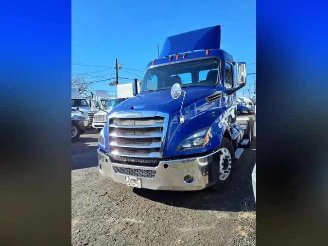 2019 FREIGHTLINER/MERCEDES NEW CASCADIA PX12664b7f0e476db45ae9c34e1380f0eae890e