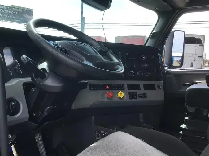 2021 FREIGHTLINER CA126