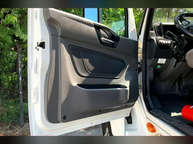 2021 INT LT625 6x4