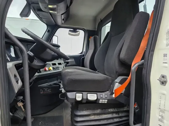 2019 FREIGHTLINER NEW CASCADIA 116
