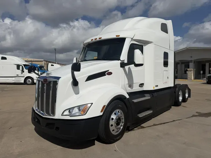 2022 Peterbilt 579b7f8933032c7cceb21272ad30b7d1256