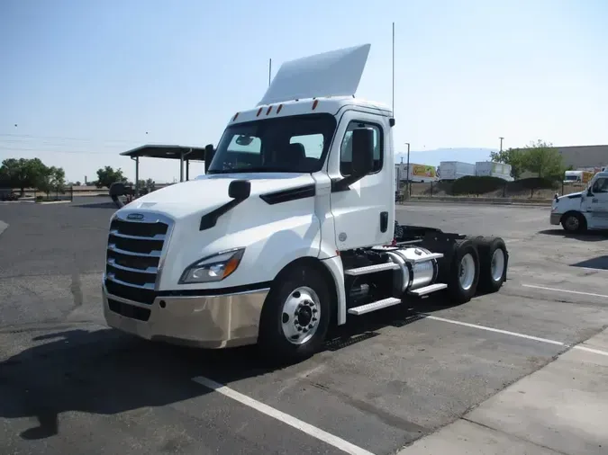 2019 FREIGHTLINER NEW CASCADIA PX12664b7fc794f050e521e3917448f770d8c95