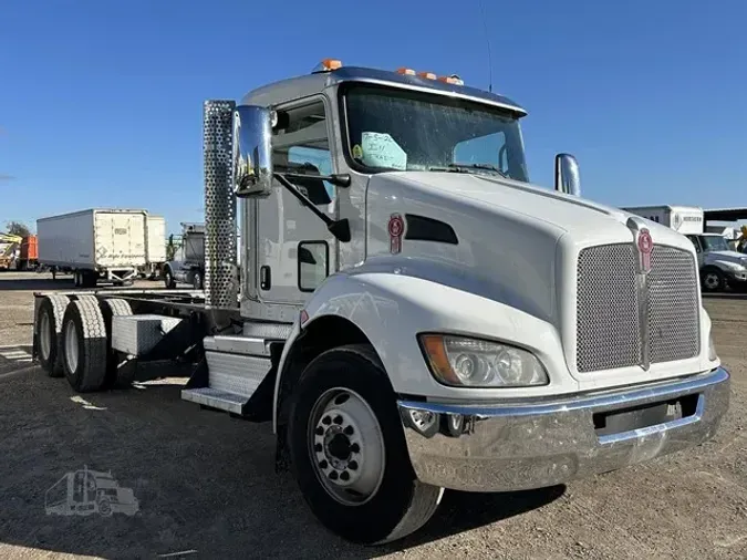 2018 KENWORTH T370