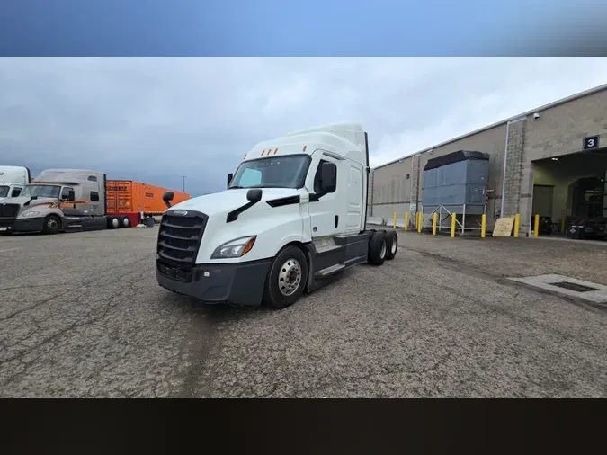 2022 Freightliner Cascadia 126