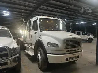 2012 FREIGHTLINER BUSINESS CLASS M2 106