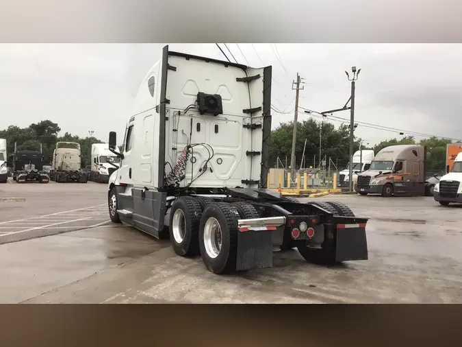 2021 Freightliner Cascadia