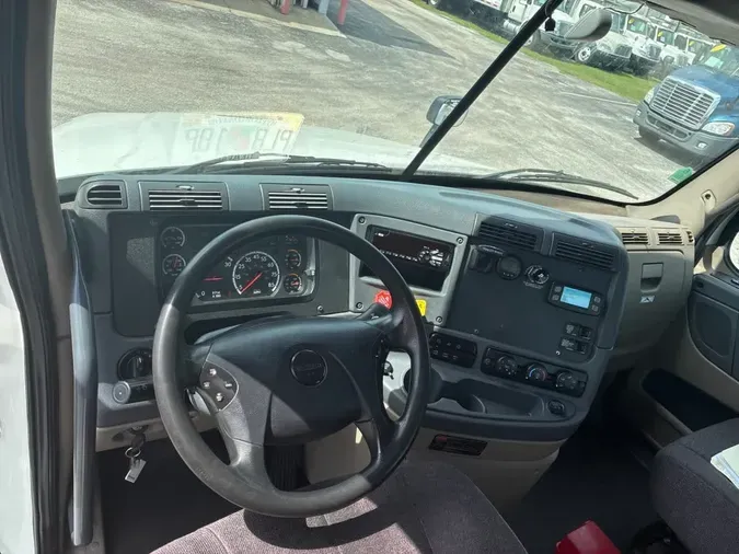 2020 FREIGHTLINER/MERCEDES CASCADIA 125