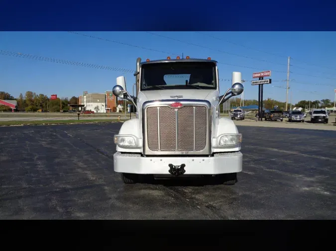 2020 Peterbilt 567