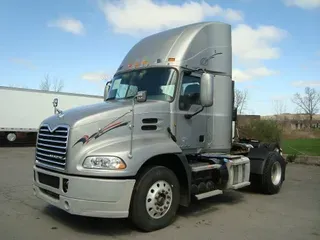 2014 MACK CXU612
