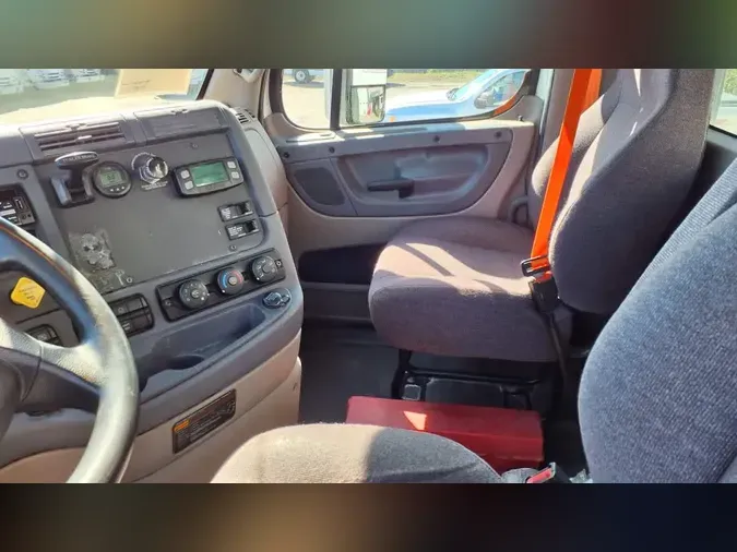 2019 FREIGHTLINER/MERCEDES CASCADIA 125b813d7df370d6085a06ec8321065c55b