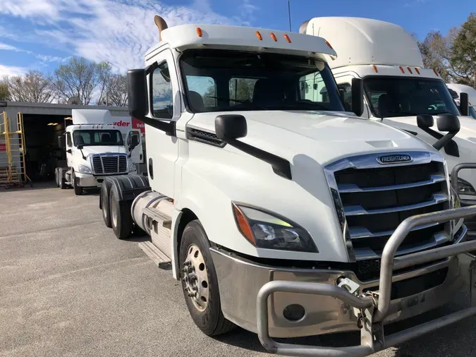 2020 FREIGHTLINER/MERCEDES NEW CASCADIA PX12664