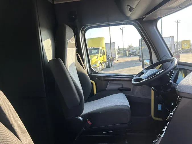 2021 Freightliner Cascadia