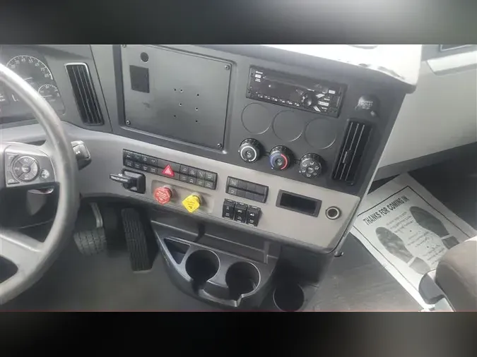 2020 FREIGHTLINER CA126