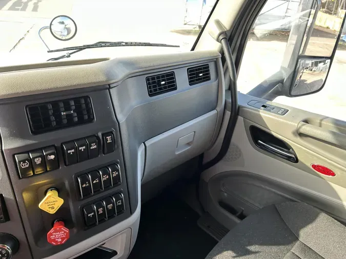 2020 Peterbilt 567