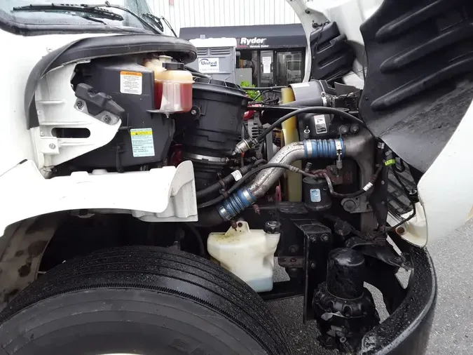 2018 FREIGHTLINER M2 106