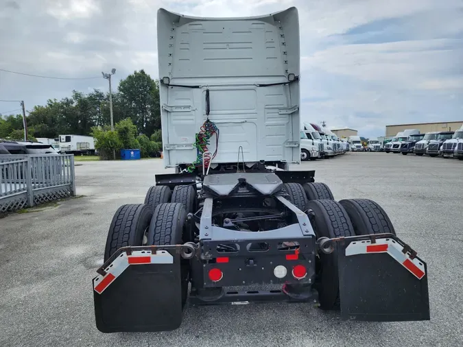 2019 VOLVO VNL64T-760