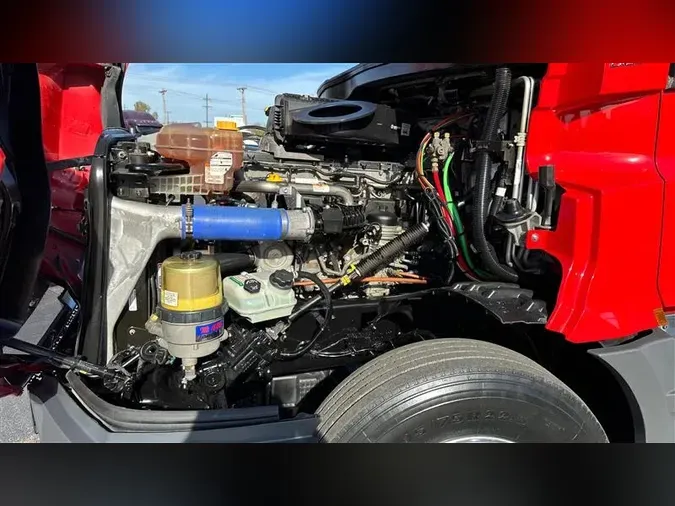 2021 FREIGHTLINER CA126