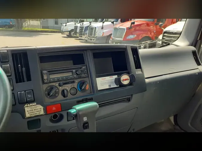2019 ISUZU NPR HDb82ad2b5f2ba938369bf3871ddb7bf0e