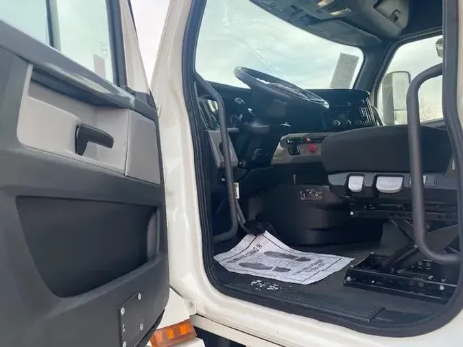 2020 Freightliner Cascadia