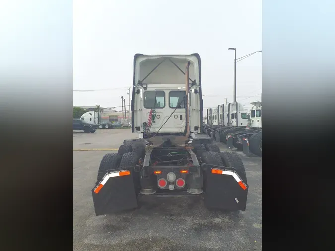 2019 FREIGHTLINER NEW CASCADIA PX12664
