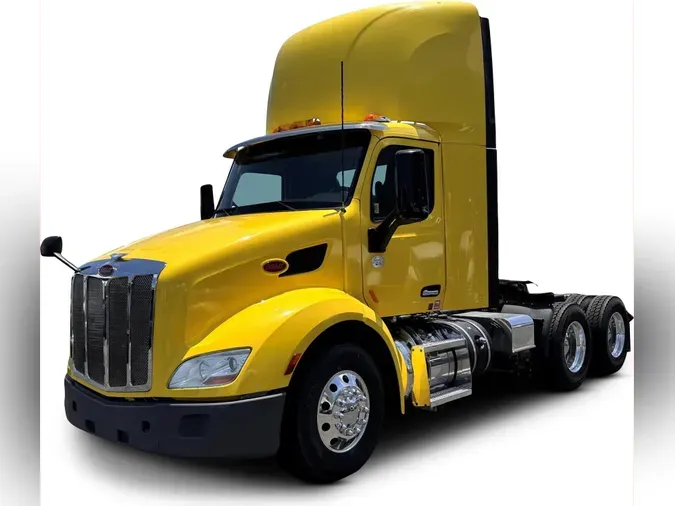2021 Peterbilt 579b8306cd960105562229a2f8f75f4b0b3