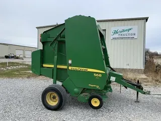 2010 John Deere 568