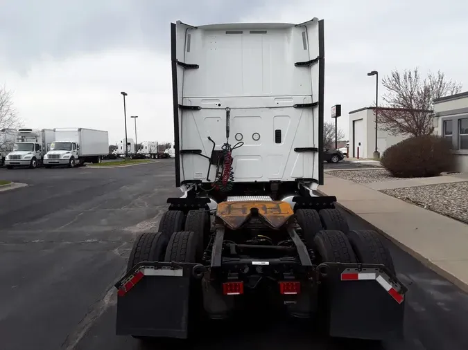 2020 NAVISTAR INTERNATIONAL LT625 SLPR CAB